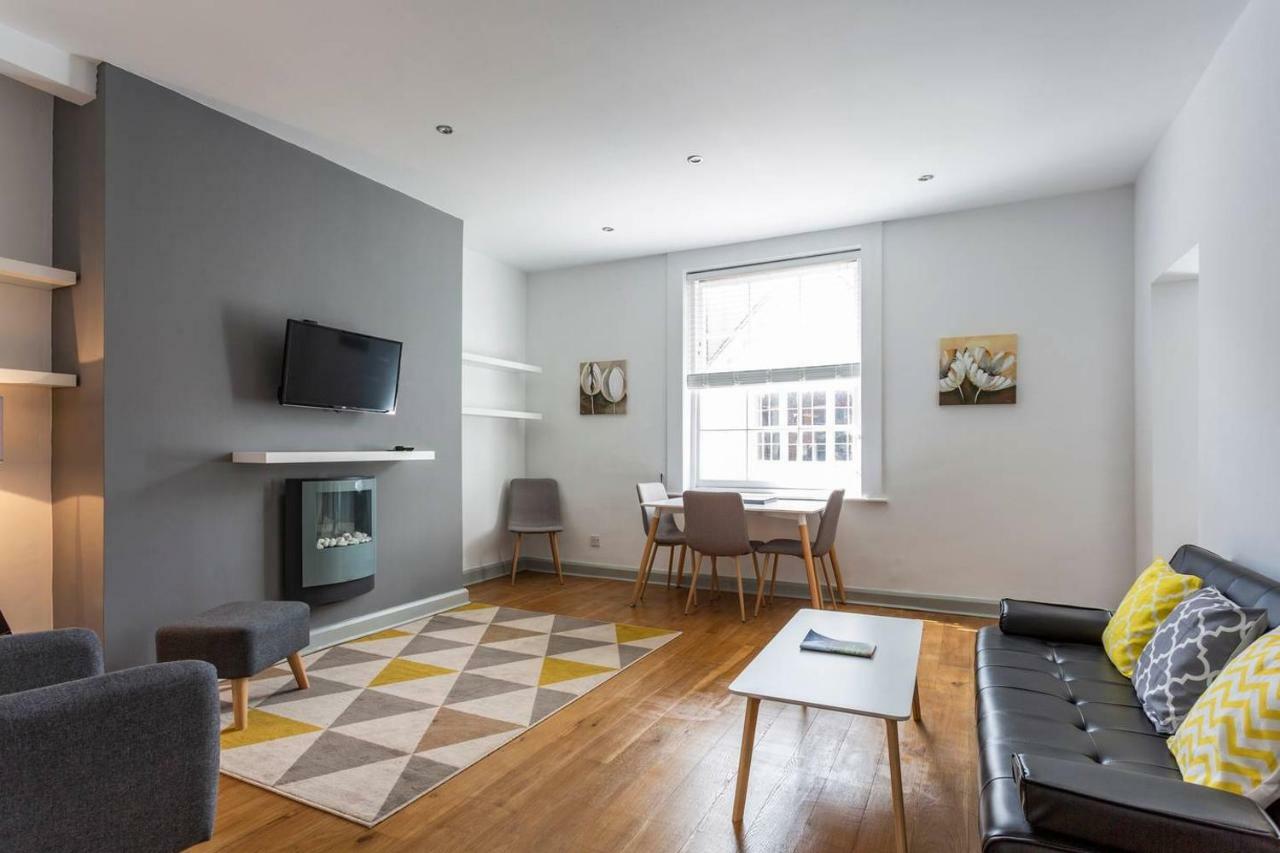 Spacious Central Chic Apartment - Simplycheckin Winchester Exterior photo